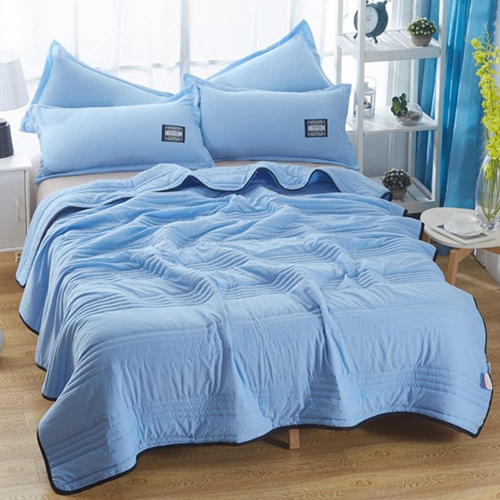 Cooling Blanket for Bed in Soft Fabric with Moisture Control 7