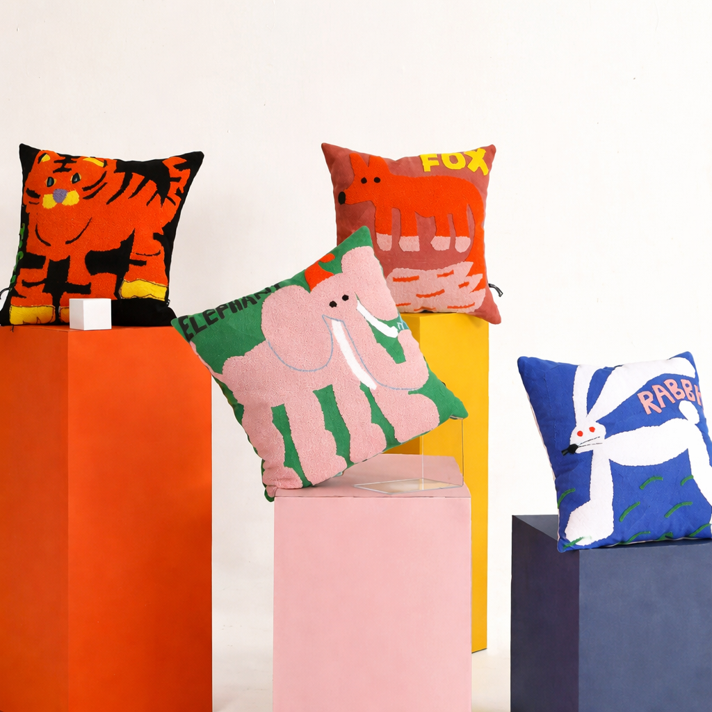 Cute Animals Art Throw Pillow – Soft Decorative Cushion for Couch and Bedroom Decor