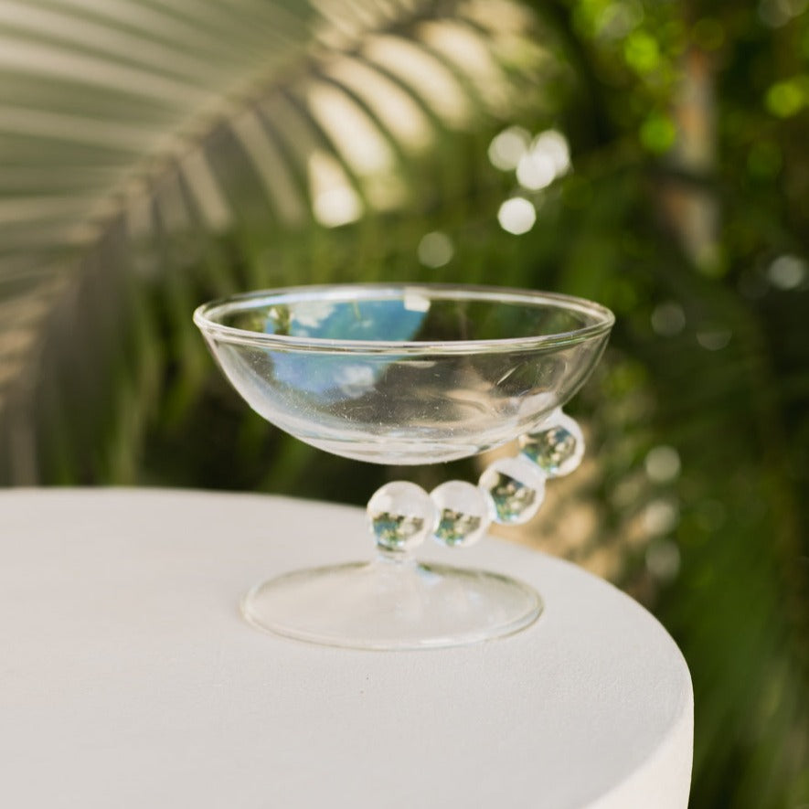 Elegant Wine Glass with Circular Handle – Modern Mediterranean Design for Home Decor 4