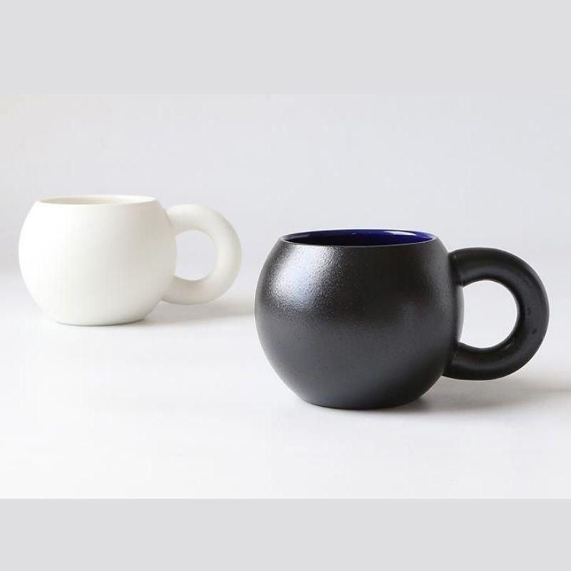 Handmade Ceramic Coffee Mug with Wide Handle – Elegant Black and White Pottery Cup with Blue Interior for Tea and Coffee 3