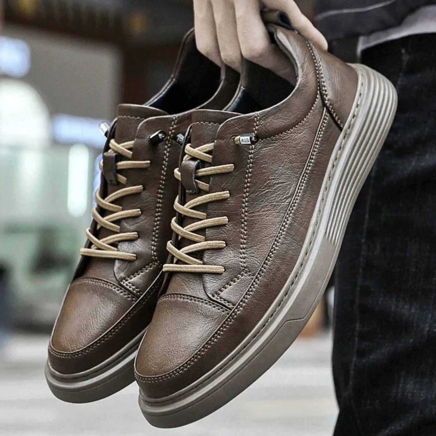 Men's Casual Leather Lace-Up Shoes with Cushioned Insole and Modern Design 3