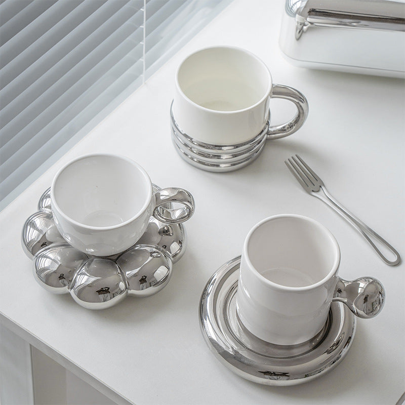 Minimalist Porcelain Dinnerware Set – Elegant White Plates for Everyday and Special Occasions, Dishwasher and Microwave Safe 7