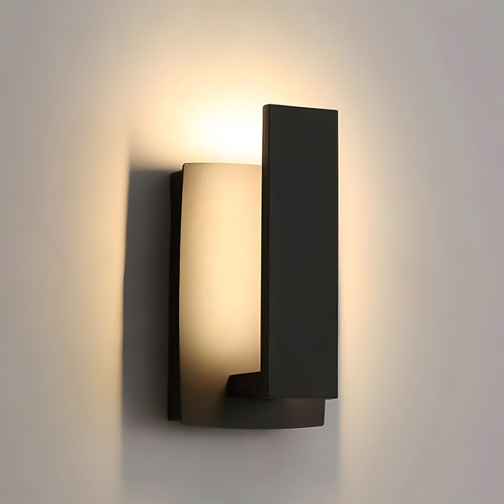 Solvante Modern Outdoor Wall Light - IP54 Waterproof Aluminum LED Garden Sconce