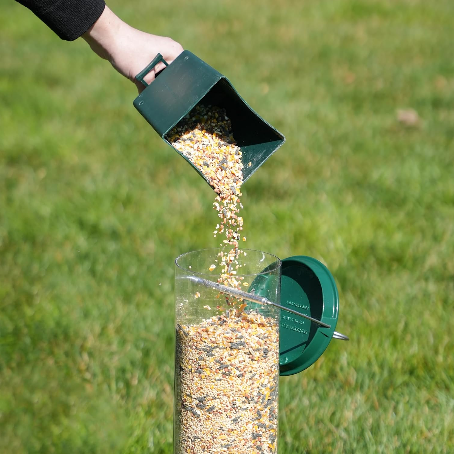 Squirrel Proof Bird Feeder in Metal with Rotating Perch for Garden 2