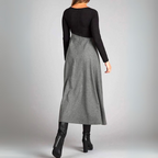 Women’s A-Line Black Dress with Pleated Skirt for Versatile Wear 2