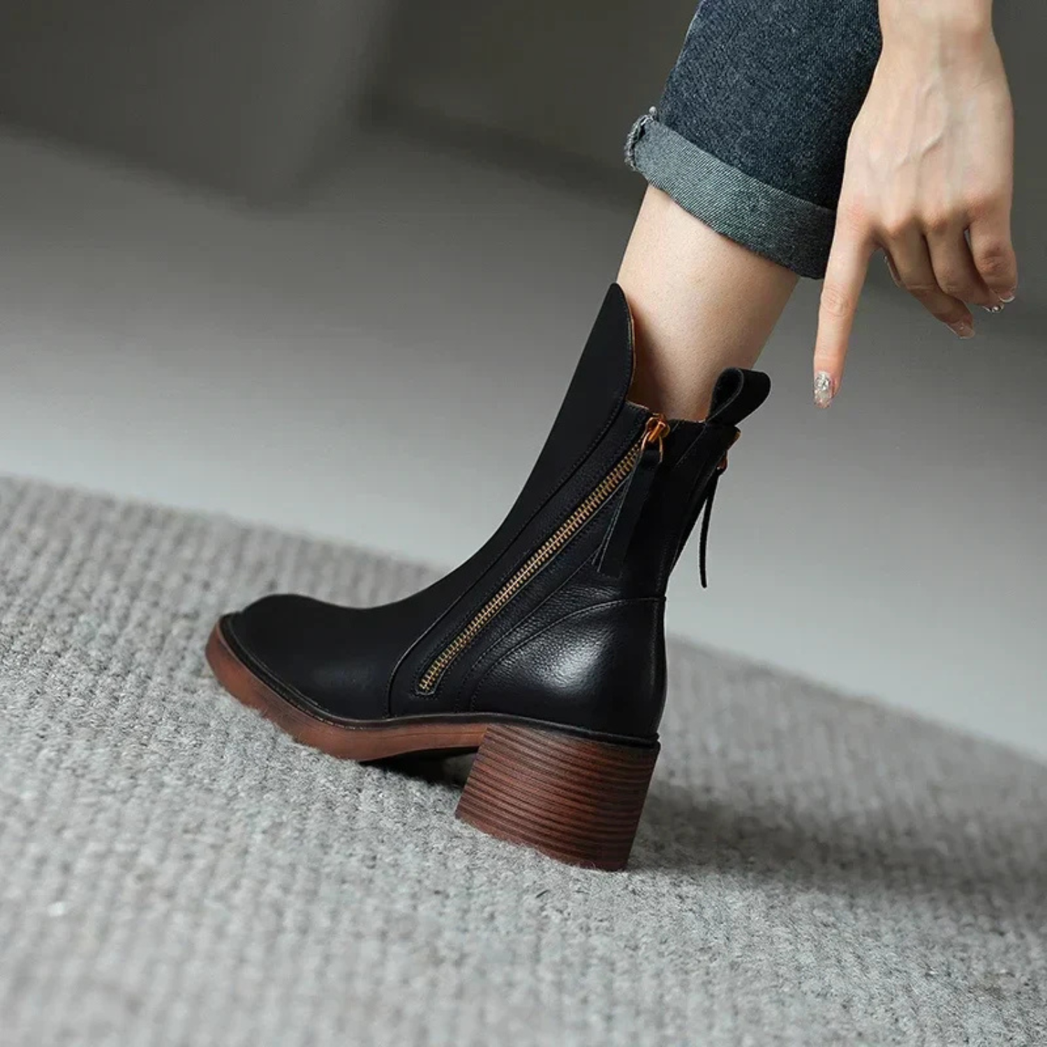 Women’s Black Ankle Boots with Side Zip and Block Heel 2