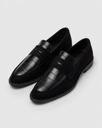 Women’s Black Leather Loafers with Slip-On Design and Orthopedic Support 01