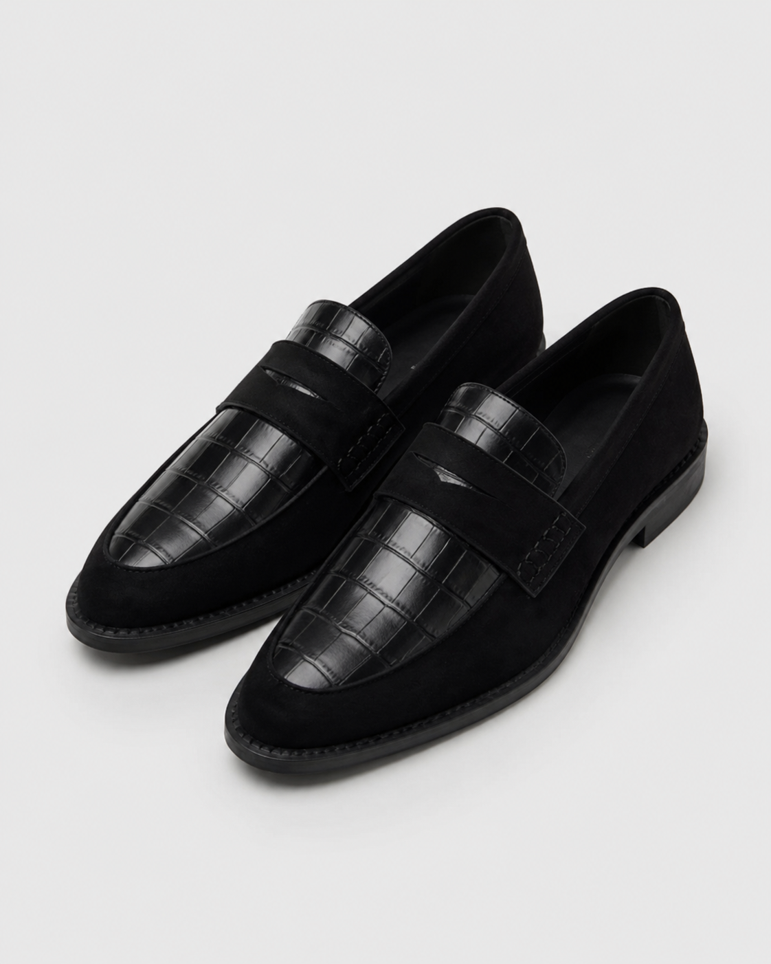 Women’s Black Leather Loafers with Slip-On Design and Orthopedic Support 01