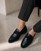 Women’s Black Leather Loafers with Slip-On Design and Orthopedic Support 02