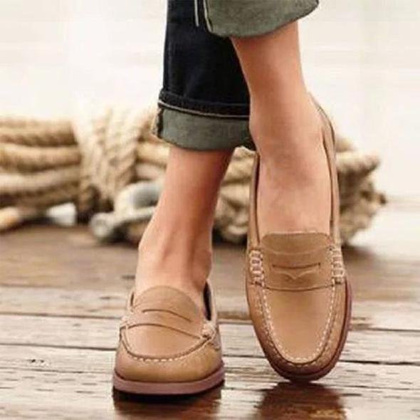 Women’s Black Penny Loafers in Leather with Slip-On Design and Orthopedic Support 1