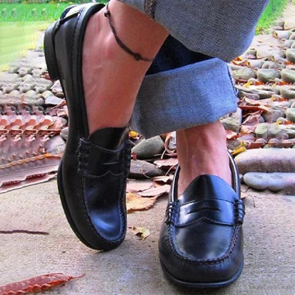 Women’s Black Penny Loafers in Leather with Slip-On Design and Orthopedic Support 2