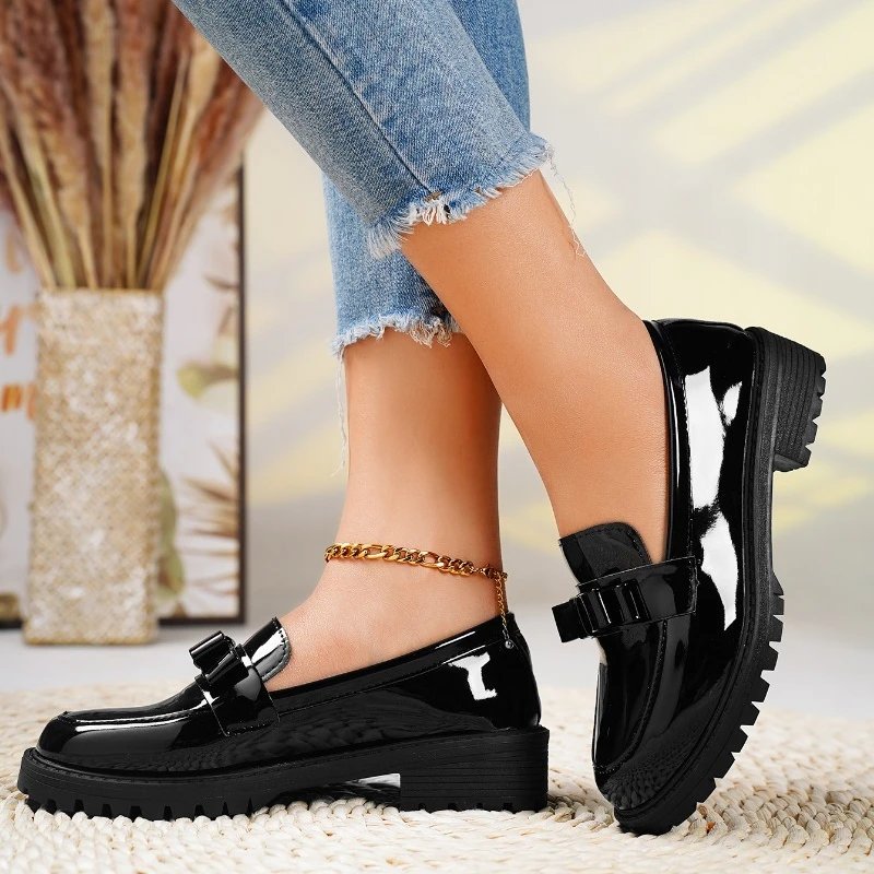 Women’s Chunky Patent Leather Loafers with Bow Detail and Orthopedic Support 3