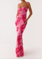 Women’s Elegant Maxi Dress with Sweetheart Neckline and Adjustable Straps 3