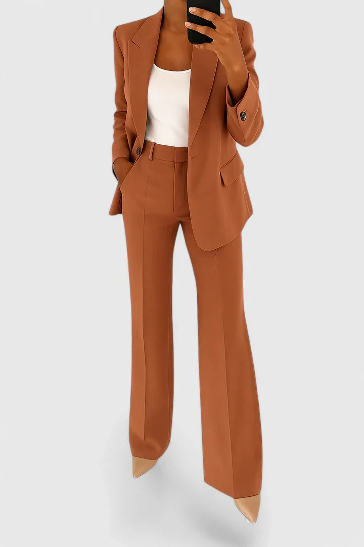 Women’s Elegant Two-Piece Suit Set with Tailored Fit 4