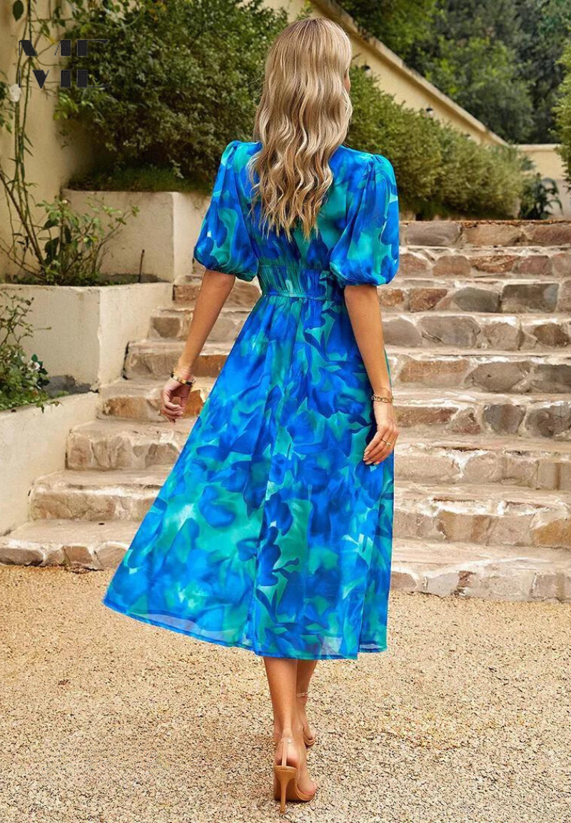 Women’s Floral Midi Dress in Lightweight Fabric with V-Neck and Puff Sleeves 6