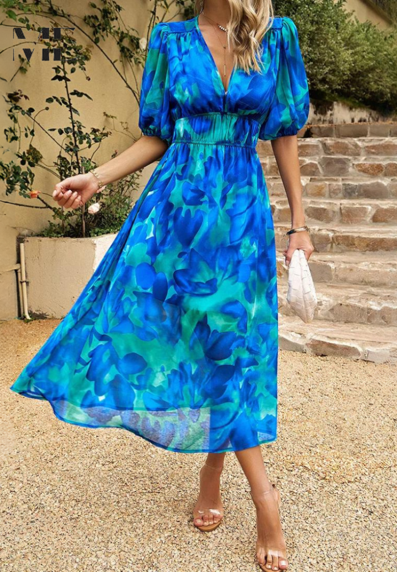 Women’s Floral Midi Dress in Lightweight Fabric with V-Neck and Puff Sleeves 8