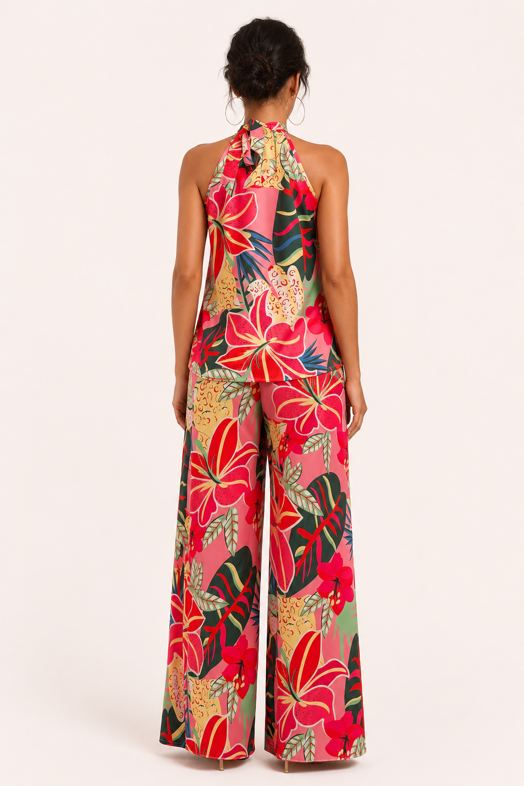 Women’s Floral Two-Piece Set with Sleeveless Halter Top and Wide Leg Pants 2
