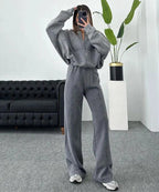 Women's Jogging Set in Soft Fabric with Loose Jacket for Casual Comfort 0