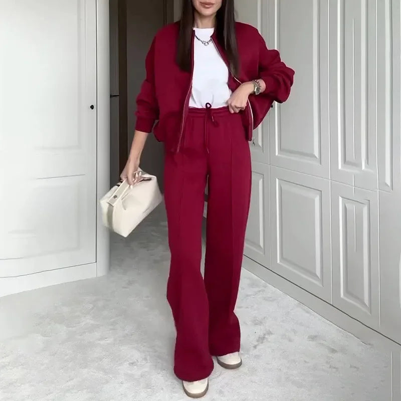 Women's Jogging Set in Soft Fabric with Loose Jacket for Casual Comfort 10