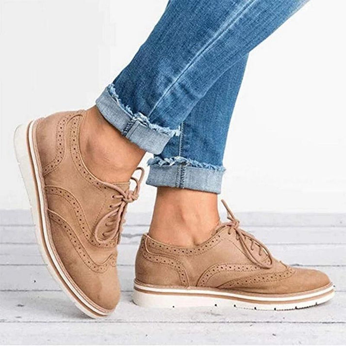 Women's Lace-Up Platform Oxford Shoes with Wingtip Design in Black 1