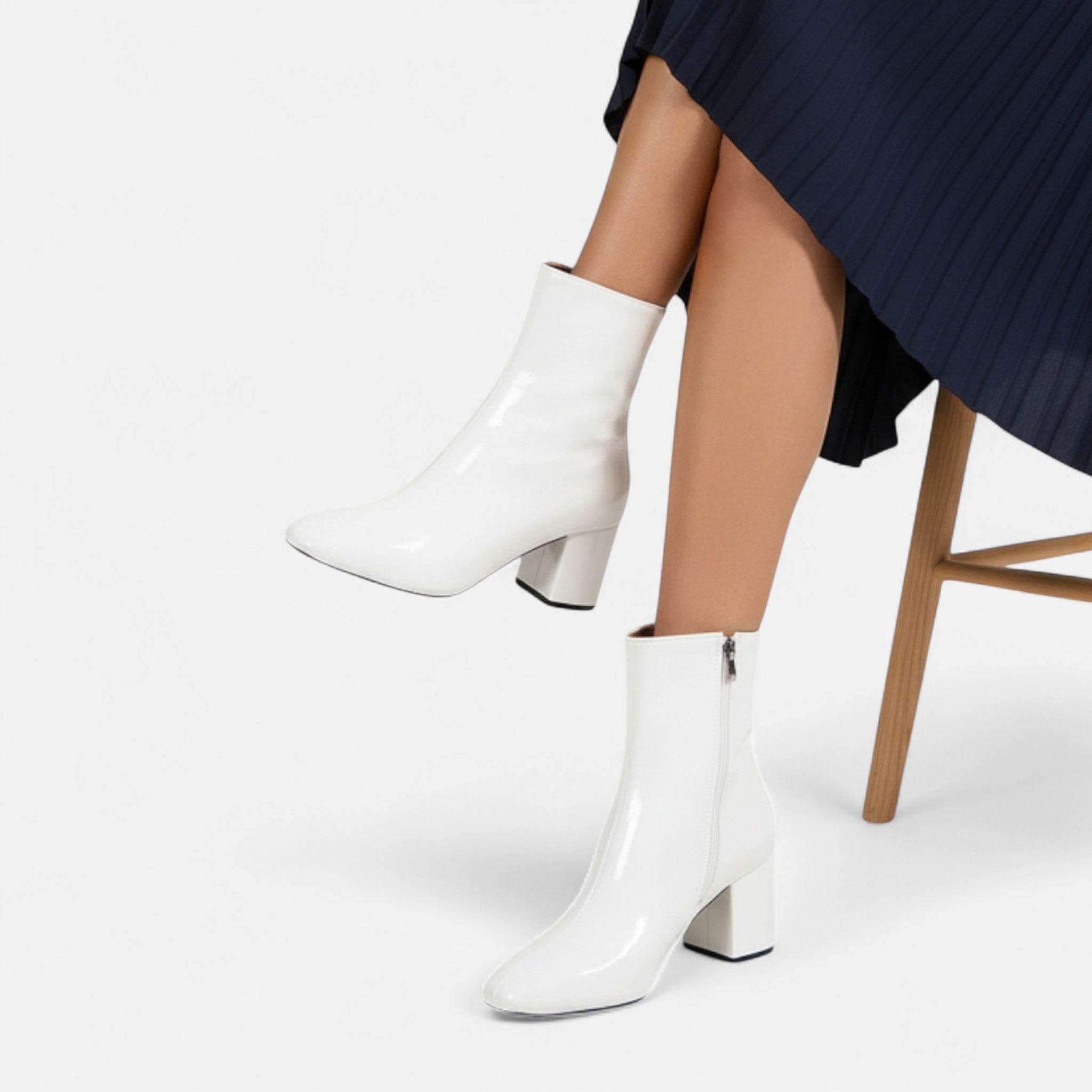 Women’s Leather Ankle Boots with Block Heel and Side Zipper 7