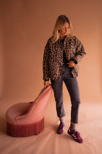 Women’s Lightweight Leopard Print Jacket with Versatile Styling 4