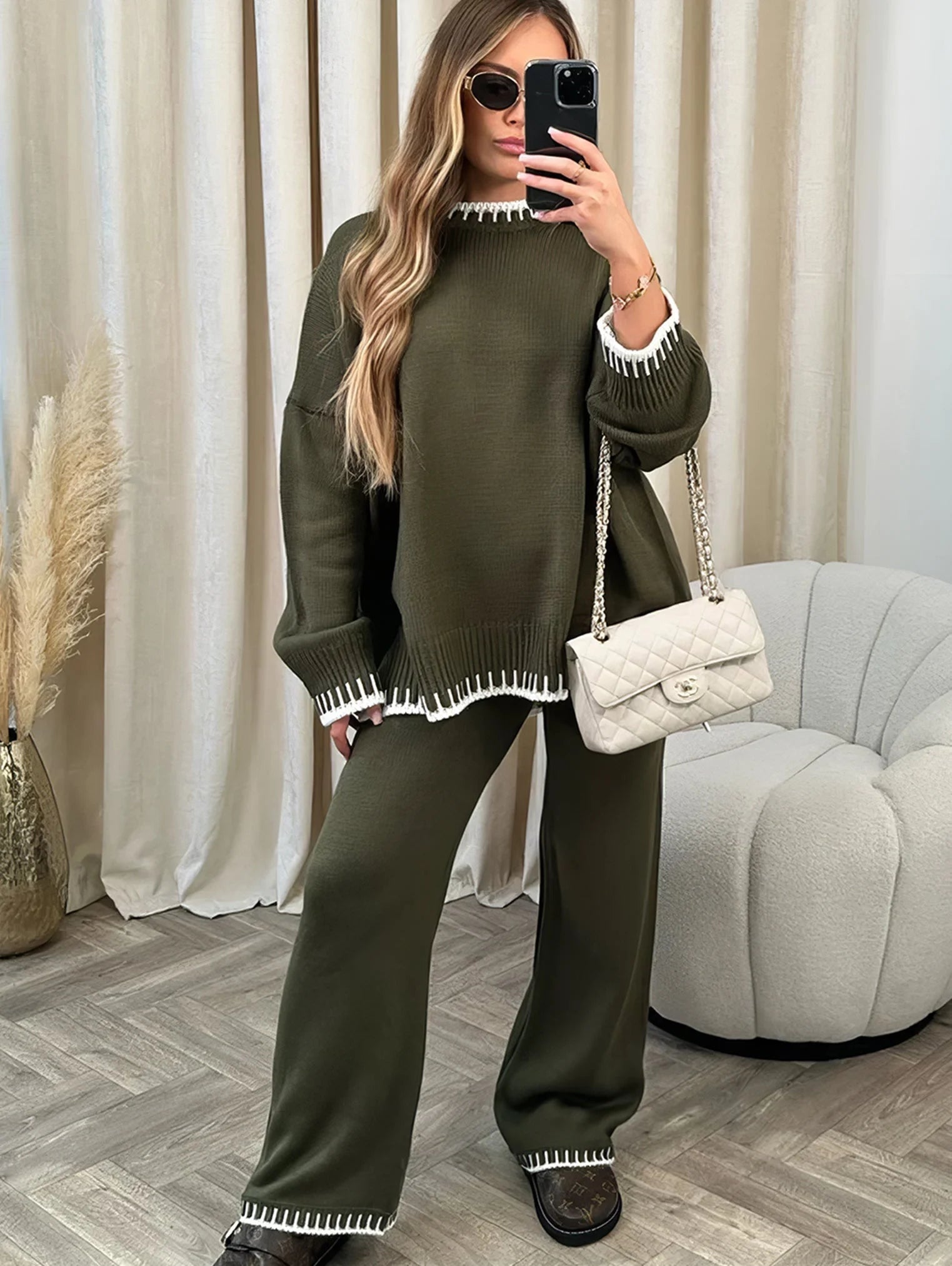 Women's Long-Sleeved Lounge Set in Soft Fabric for Ultimate Comfort 4