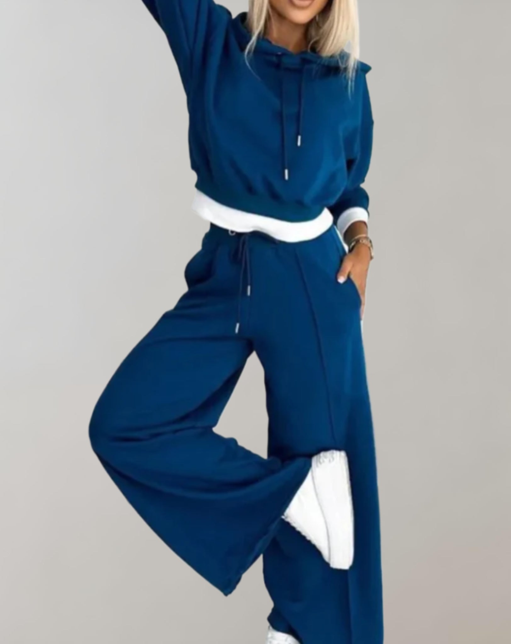 Women’s Loungewear Set in Soft Cotton Blend with Casual Hoodie and Wide Leg Trousers 3
