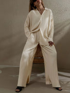 Women’s Loungewear Set in Soft Fabric with Pleated Design and Loose Fit 2