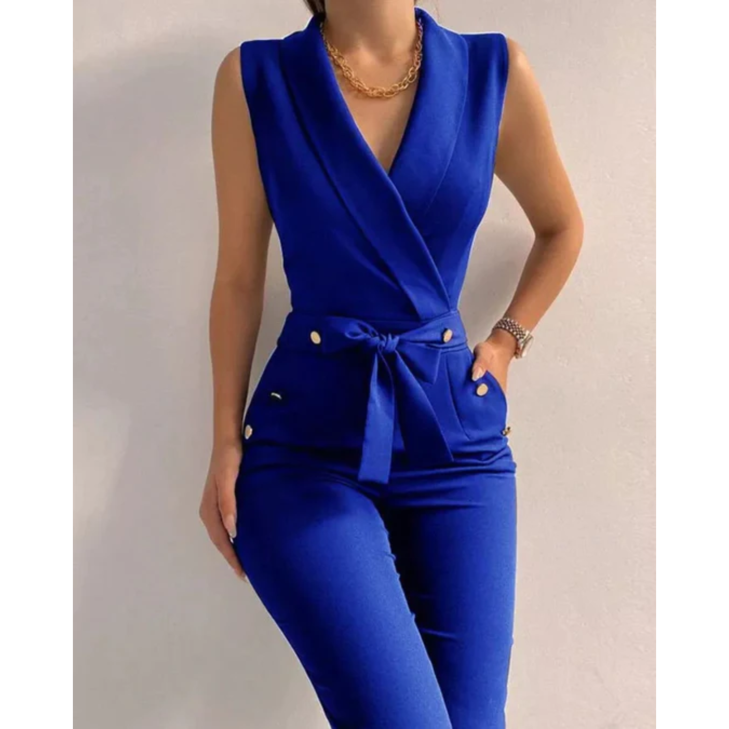 Women’s Sleeveless Jumpsuit with V-Neck and Lace-Up Back Design 3