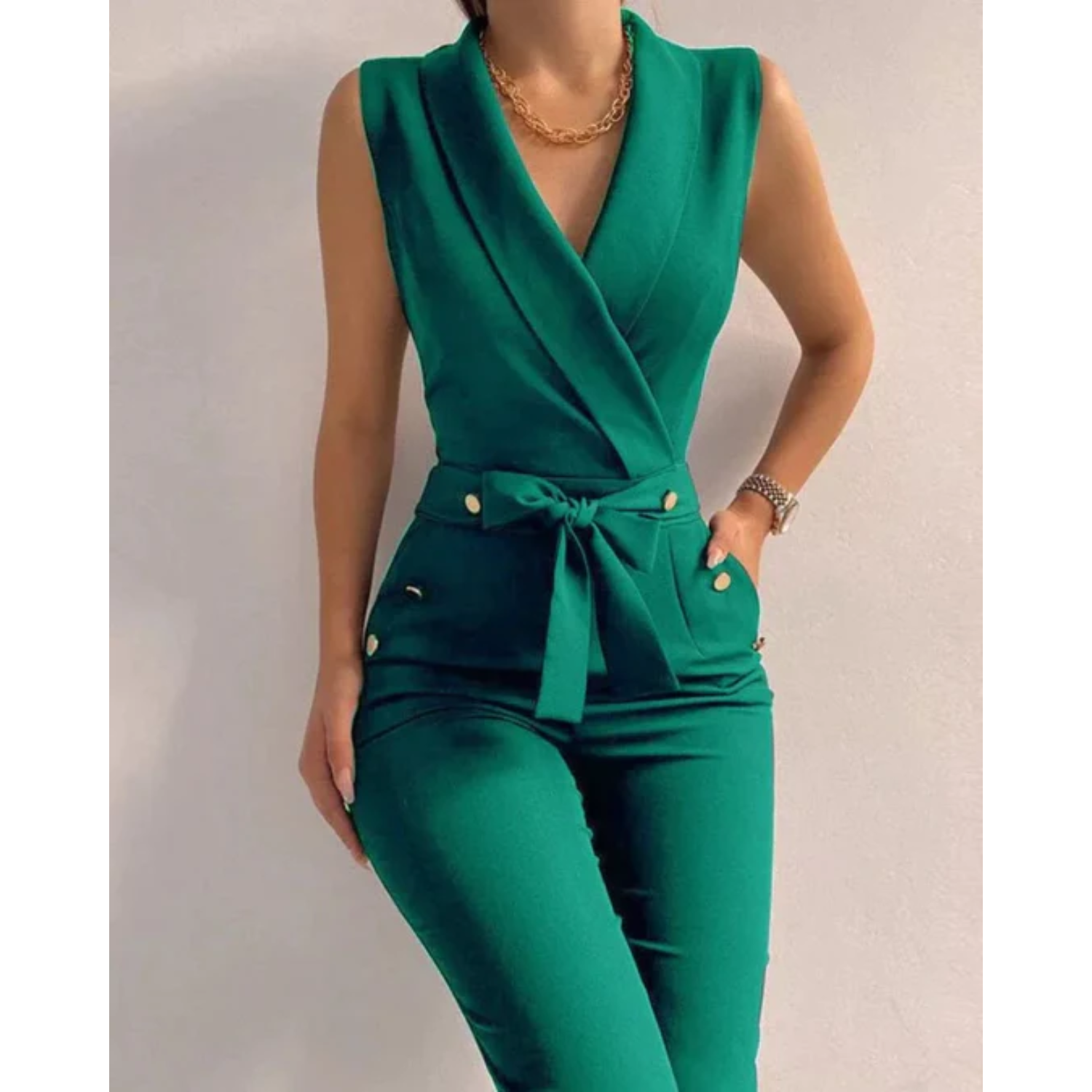 Women’s Sleeveless Jumpsuit with V-Neck and Lace-Up Back Design 4