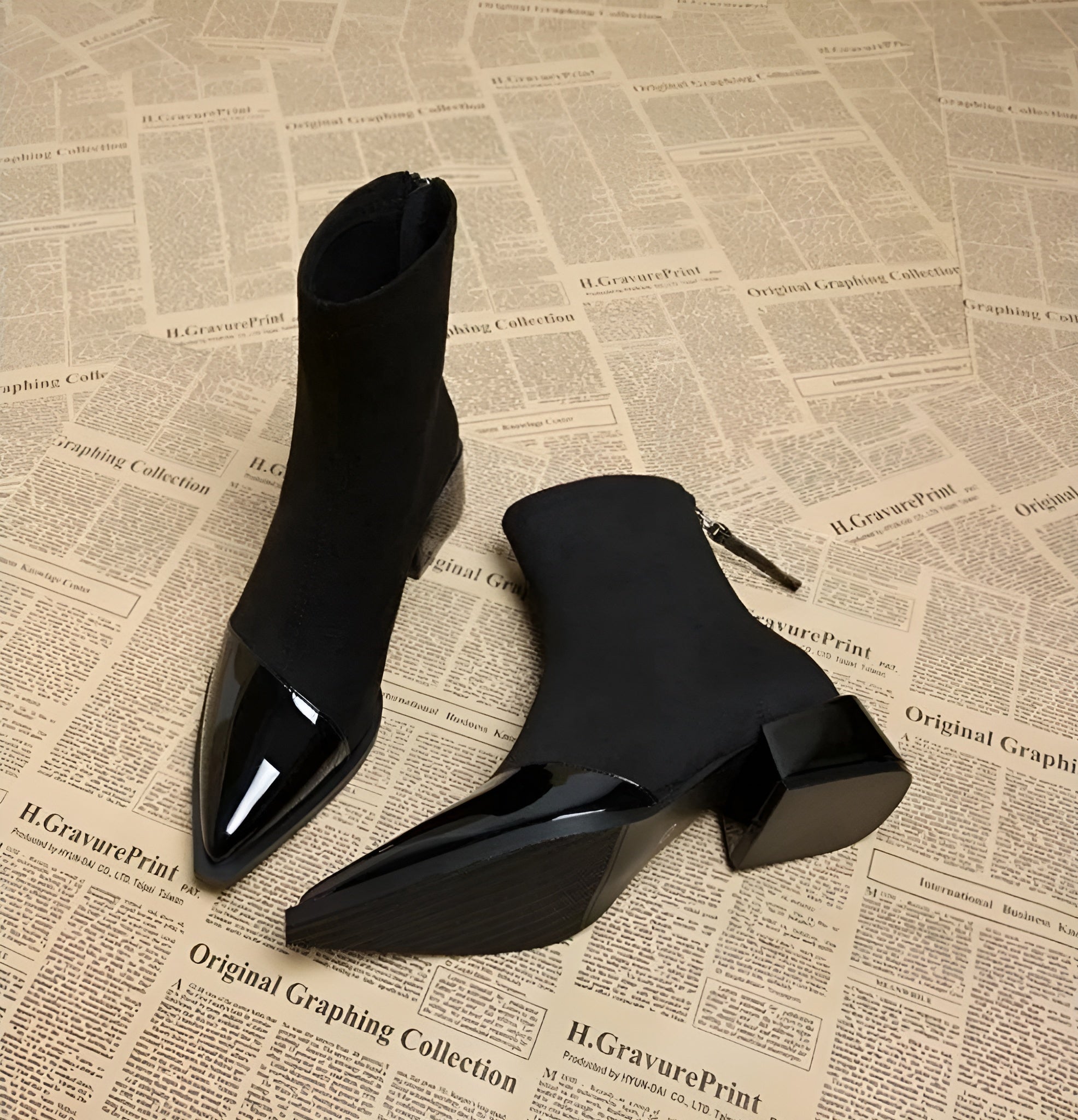 Women’s Suede Ankle Boots with Patent Detailing and Block Heel 5