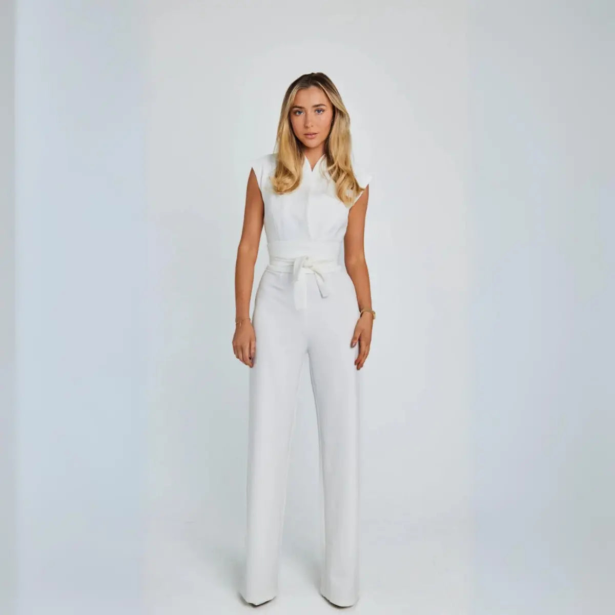 Women’s Tailored Jumpsuit with High Waist and Wide-Leg Trousers 3
