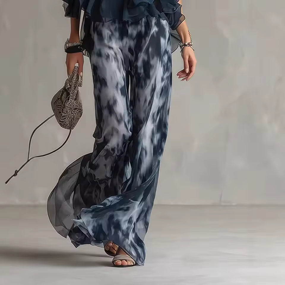 Women’s Two Piece Set with Halter Neck and Artistic Print Trousers 3