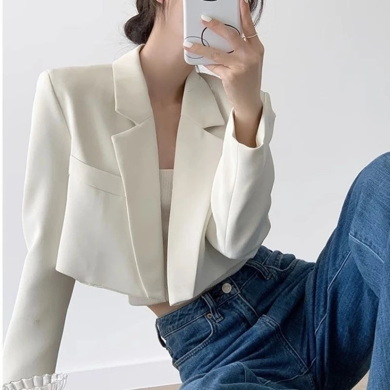 Women’s White Blazer with Long Sleeves and Open Front Design 0